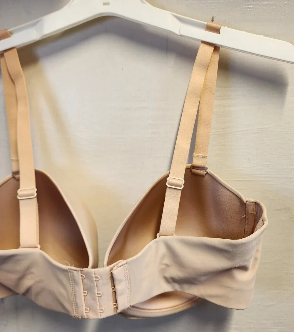New Auden Women's Beige Underwire Lightly Line Bra Adjustable Straps Size 38DD